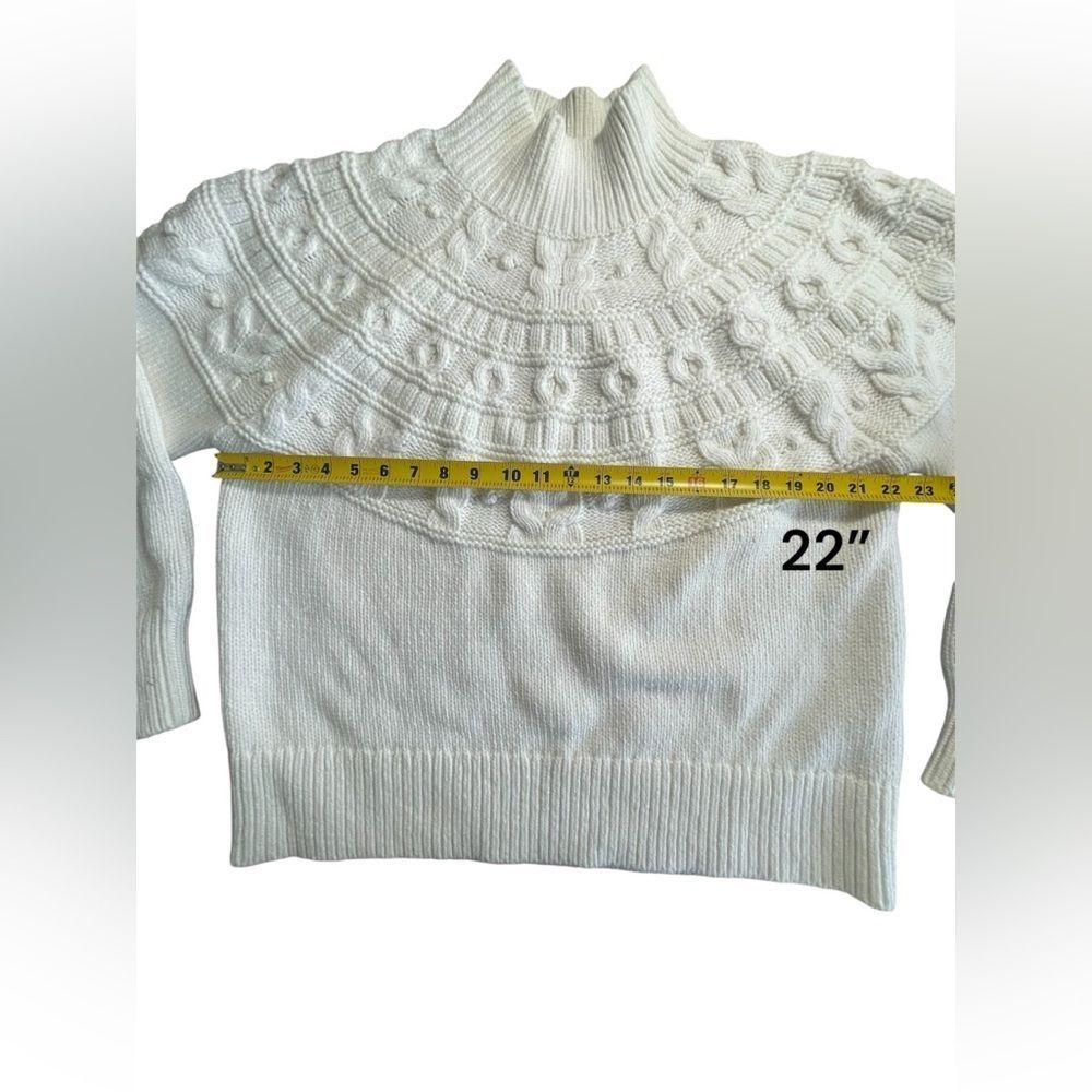 Banana Republic Couronne Cable Knit
Sweater, size XL - Picture 5 of 11